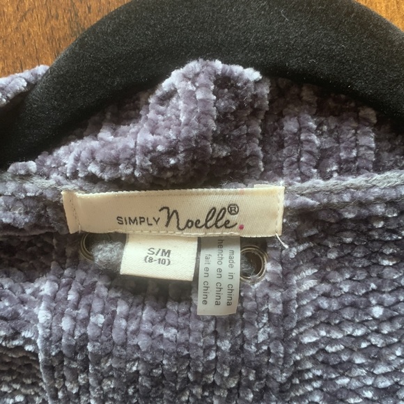 Beautiful polyester open cardigan with lace up style back - Picture 3 of 5